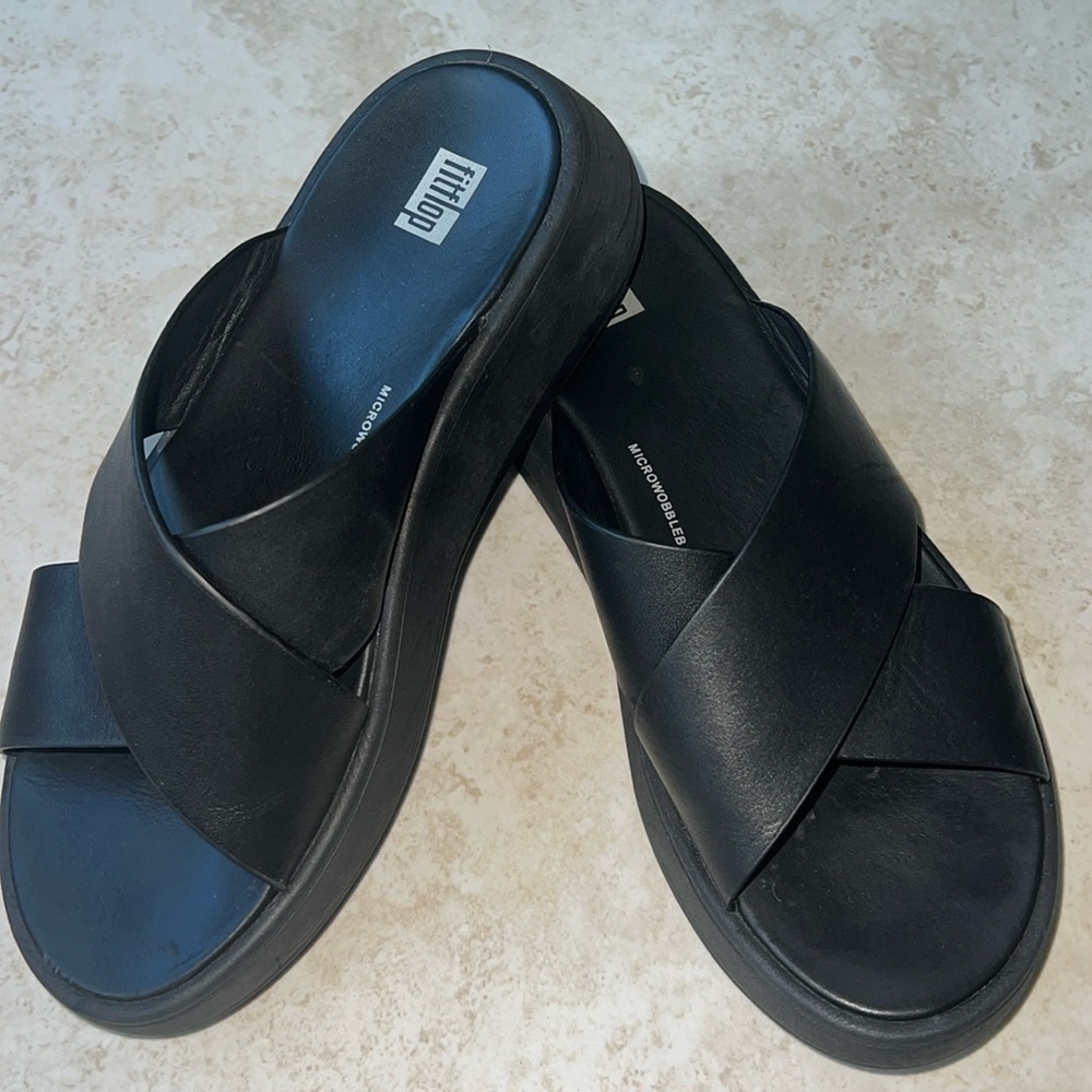 FitFlop Black Crisscross Slide Sandals